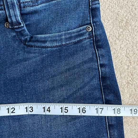 NYDJ (Not Your DaughterJeans) Marylyn Straight. Lift & tuck technology Size US 6 - Picture 6 of 13